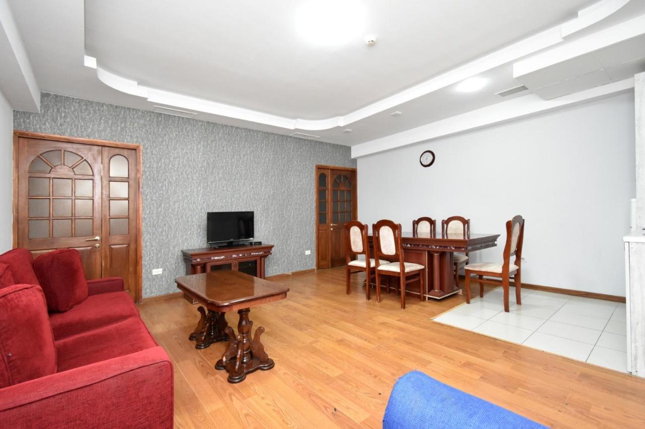 Armenak Apartments N20 Erivan Exterior foto